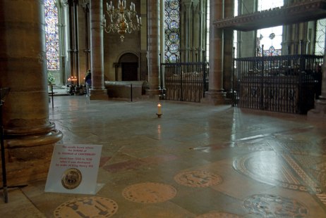 Canterbury cathedral shrine